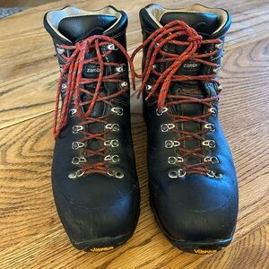 Men's Black Hiking Boots